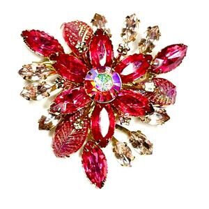 Vintage Brooch Pink Thermoset Rhinestone Vtg HIGH END Costume Jewelry Pin A16